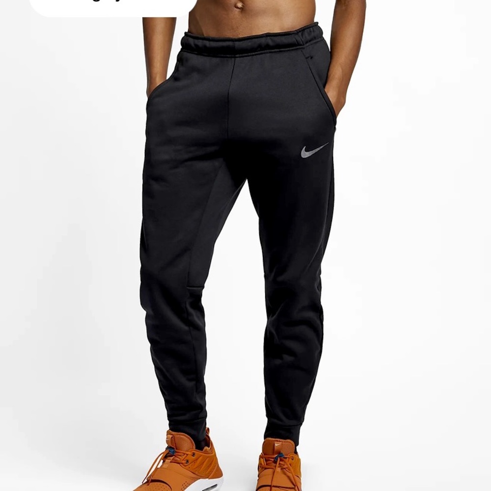 NEW Men’s Nike sweat pants.